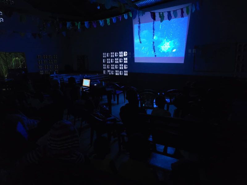 Togo Kino luft 190.jpg